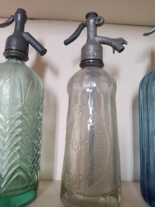 Sifón antiguo de vidrio