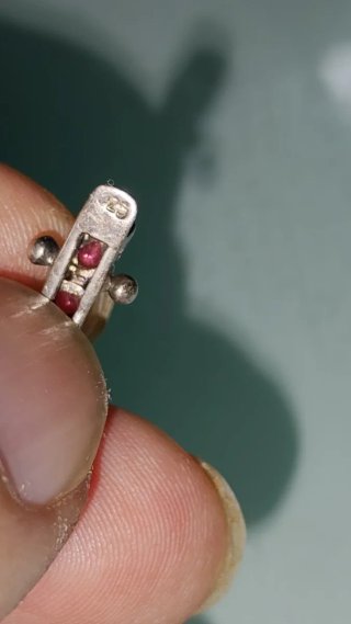 Pulsera Plata Ley y Piedras Rojas