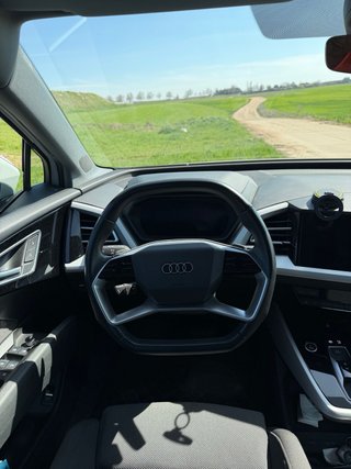 Audi Q4 CAMBIO TESLA MODEL Y GRAN AUTONOMIA