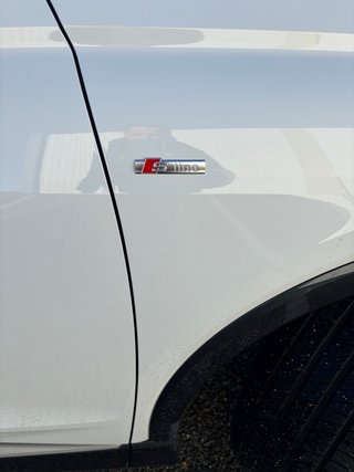 Audi Q4 etron S line batería grande 82.7 kw