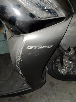 Kymco People GTI 125 Scooter Gris
