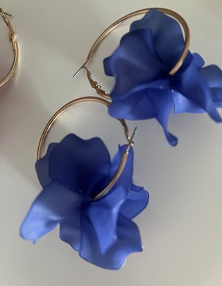 2 Pares Pendientes Aro Flor Fucsia y Azul