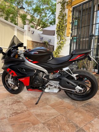 Aprilia RS 660 Full