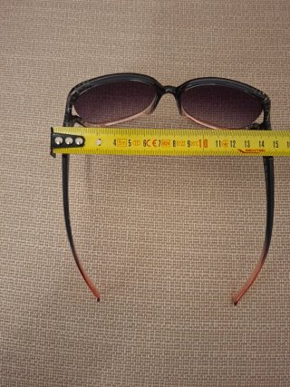 Occhiali da sole oversize neri e rosa
