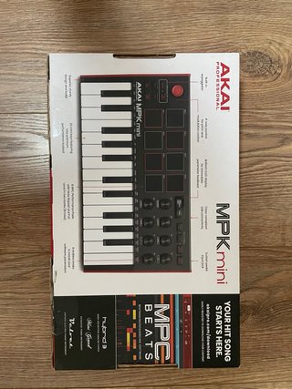 Controlador MIDI Akai MPK mini