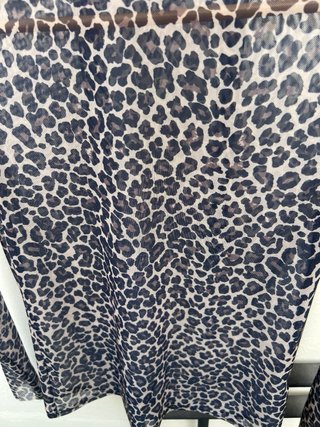 Top Stradivarius Transparente Leopardo Talla L