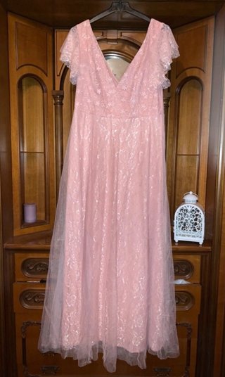 Abito curvy da cerimonia lungo in pizzo rosa