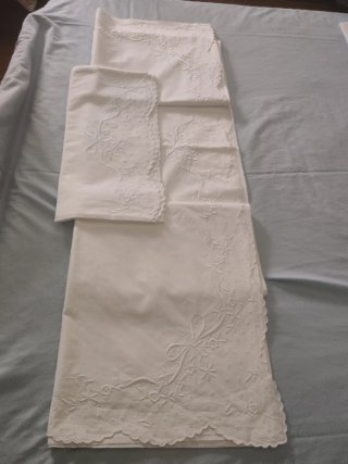 Juego sábanas bordadas 135cm sin estrenar
