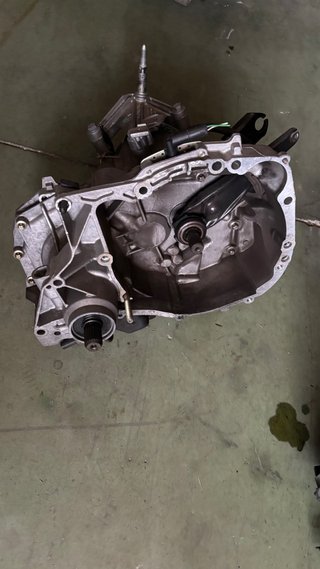 Caja de cambio Renault Clio Fase 2 Gasolina