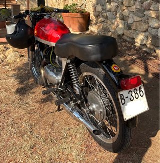 Montesa Impala Sport 175 restaurada, rodant, B-