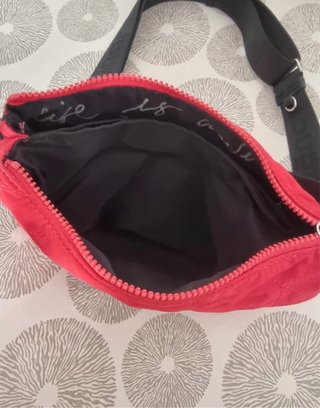 Bolso Desigual Rojo y Negro