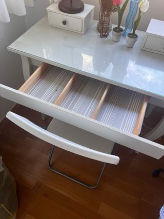 Mesa tocador Ikea Hemnes cristal madera