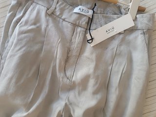 Pantalones anchos Aviù estampado marmoleado. T-38