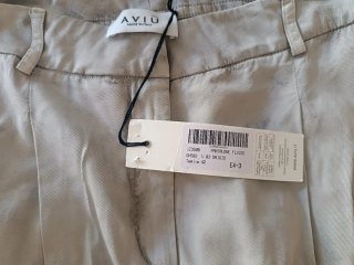 Pantalones anchos Aviù estampado marmoleado. T-38