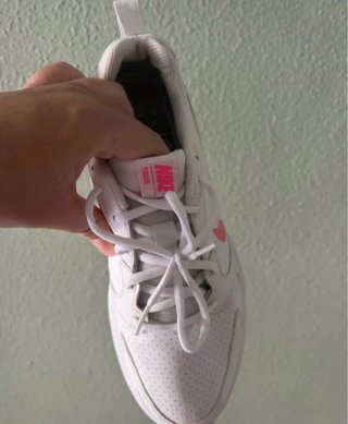 Tenis Nike Blancos y Rosas Talla 39