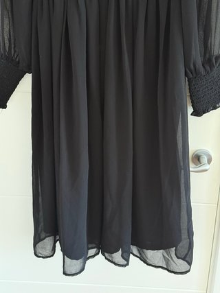Vestido negro de Zara