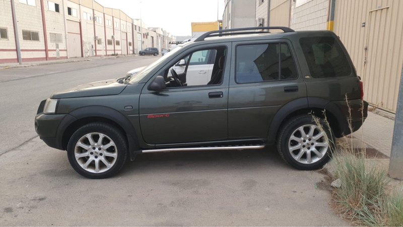 Land Rover Freelander 2006 - foto 1