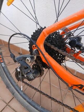 Bicicleta GT Avalanche XL Gris