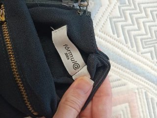 Falda negra plisada talla S