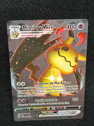 Carta Pokémon Mimikyu VMAX