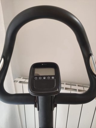 Bicicleta Estática Essential 04