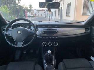 Alfa Romeo Giulietta 2011