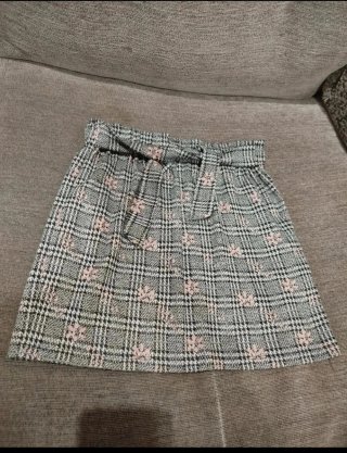 Saia Xadrez Primark 7/8 anos