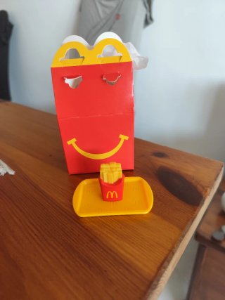 Cajita Feliz McDonald's con patatas