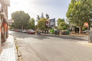 Local comercial en venta en Maracena