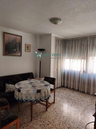 Edificio en venta en Fraternidad en Elda