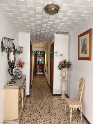 Edificio en venta en Fraternidad en Elda