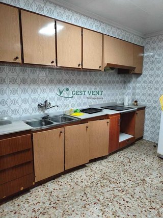Edificio en venta en Fraternidad en Elda