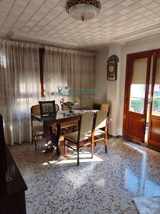 Edificio en venta en Fraternidad en Elda