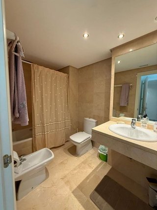 Piso en venta en Nueva Andalucía centro en Marbella