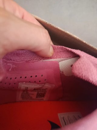 Botas de fútbol Nike Mercurial rosas y naranjas