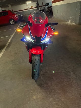 Honda CBR600RR 2025 - 4.400km