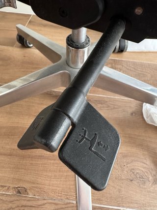 Silla Oficina Ergonómica Ofichairs Miller Negra