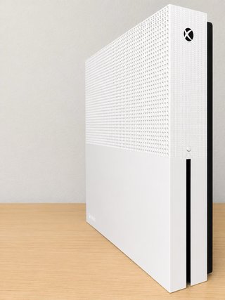 Xbox One S Bianca + Giochi e Controller