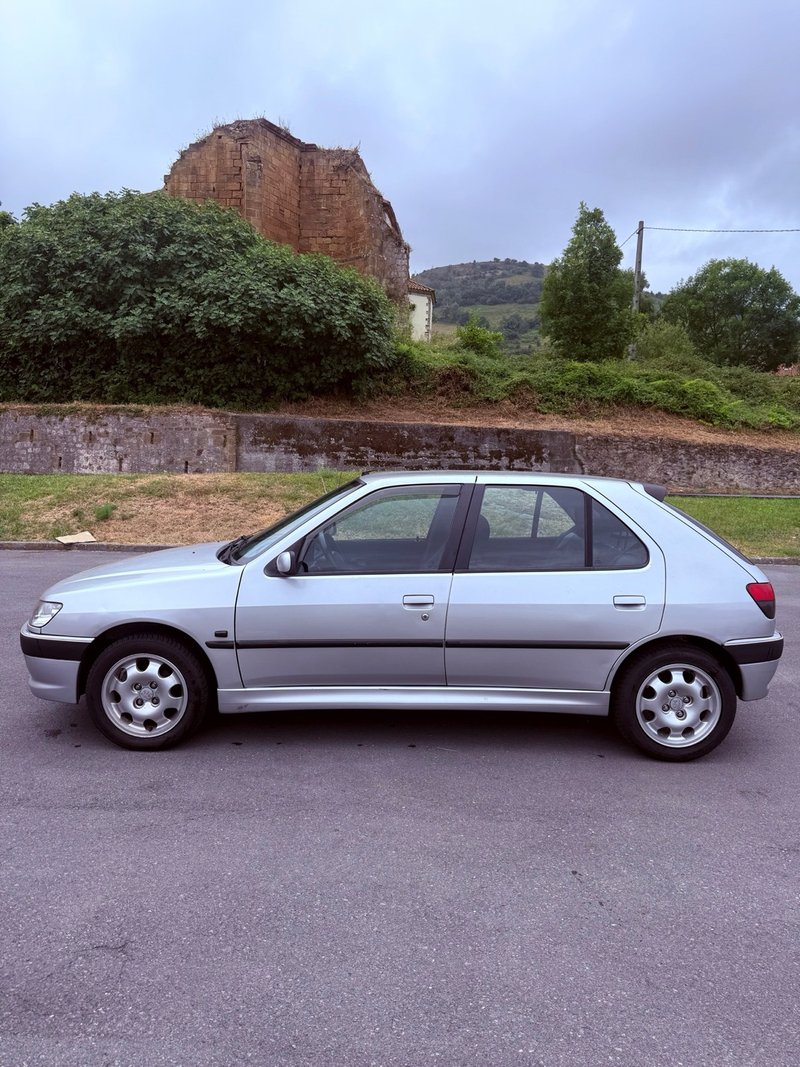 Peugeot 306 2000 - foto 1