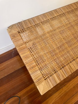 Banco de bambú y madera
