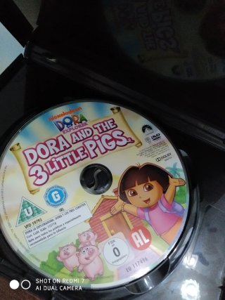 DVD Dora y los 3 Cerditos