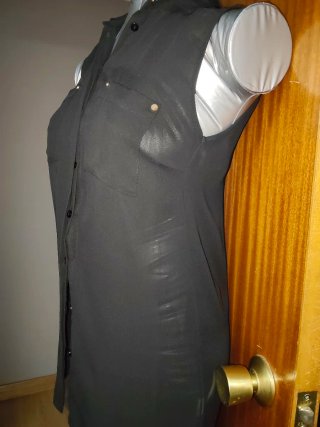 Blusa sin mangas negra