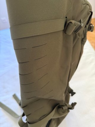 Mochila Tasmanian Tiger Sentinel 40L Verde Oliva
