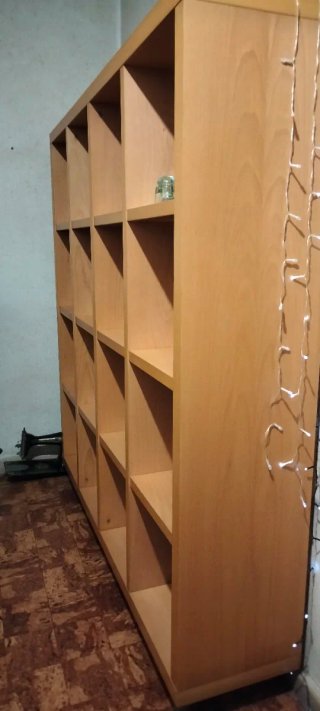 Estantería modular de madera
