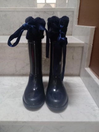Botas de agua Igor charol azul niña