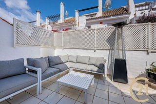 Casa adosada en alquiler en Los Naranjos - Las Brisas en Marbella