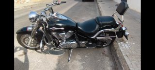Kawasaki VN900 Vulcan Negra