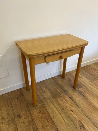 Mesa plegable de madera