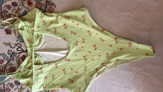 Body floral verde y rosa