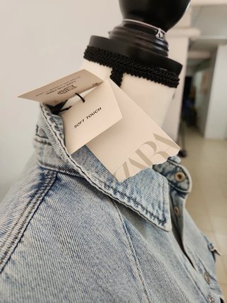 Cazadora tejana vaquera hombre Talla M marca Zara